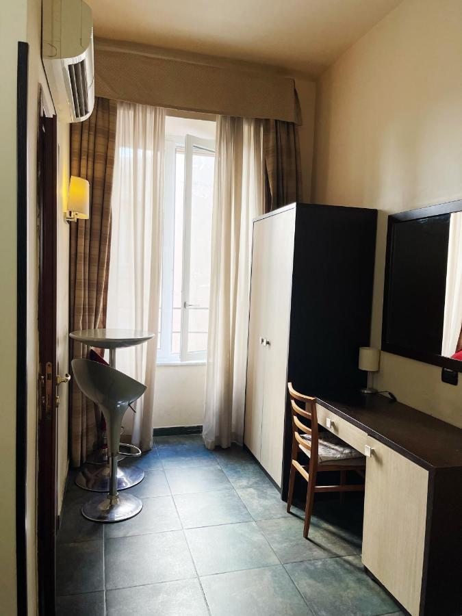 로마 클라리안 아피트카메레 B&B 외부 사진