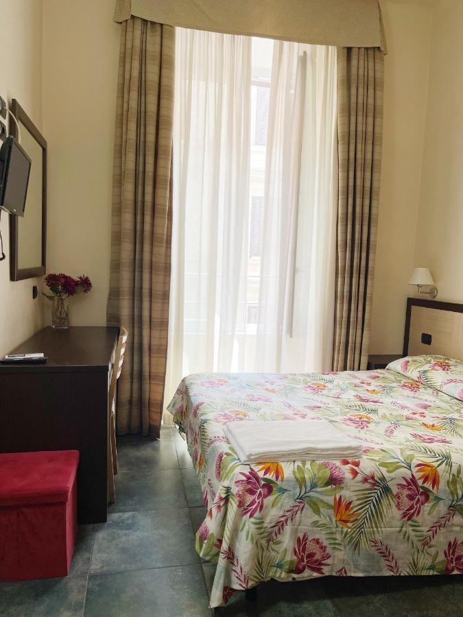 로마 클라리안 아피트카메레 B&B 외부 사진