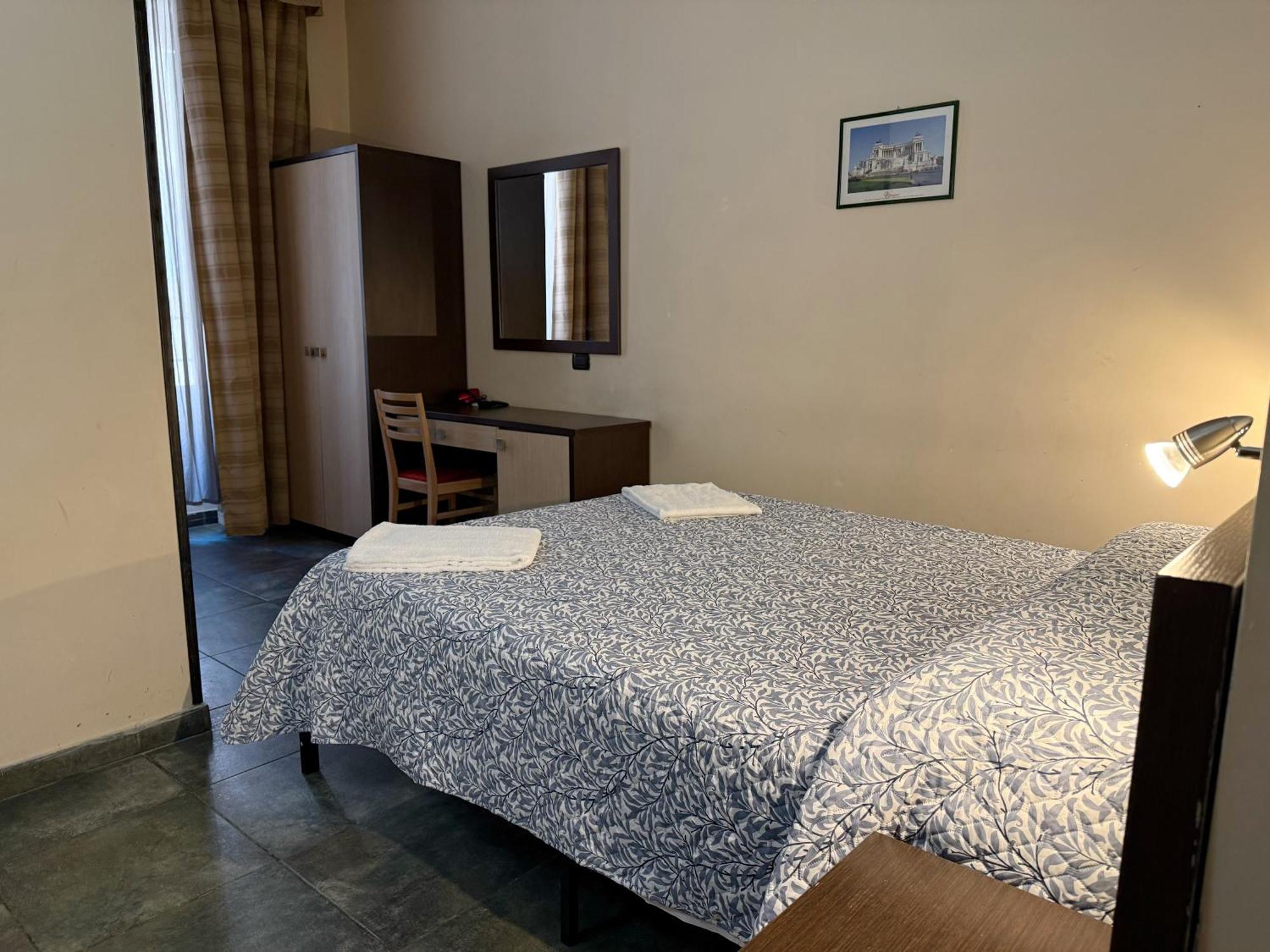 로마 클라리안 아피트카메레 B&B 외부 사진