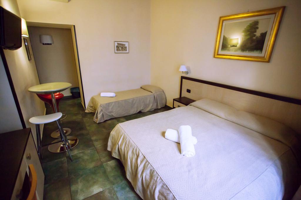 로마 클라리안 아피트카메레 B&B 외부 사진